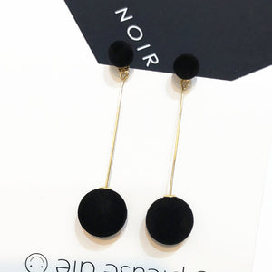Cute Double Faux Fur Ball Dangle Drop Earrings for Women Red Black Long Oorbellen Pom Pom Pendant Earing Fashion Jewelry