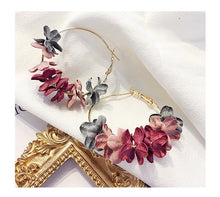 Load image into Gallery viewer, vintage Trendy Cute Flower Dangle Earrings For Women Girl Jewelry Female Rhinestone Round Circle Gift Wholesale oorbellen earing
