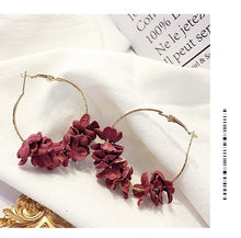Load image into Gallery viewer, vintage Trendy Cute Flower Dangle Earrings For Women Girl Jewelry Female Rhinestone Round Circle Gift Wholesale oorbellen earing

